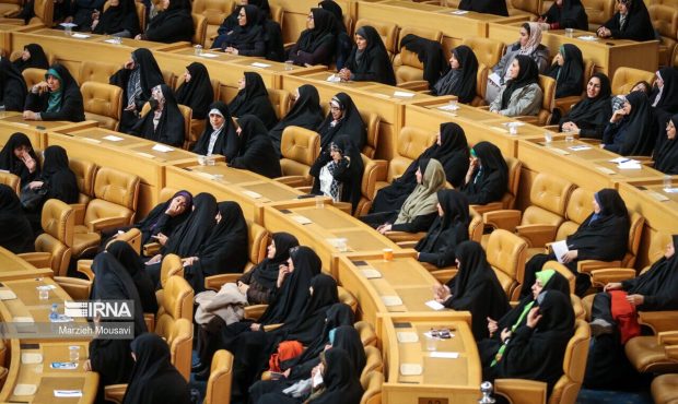 انقلاب اسلامی فرصتی برای فعالیت زنان/ حدود ۱۸ هزار زن عضو هیات علمی هستند انقلاب اسلامی فرصتی برای فعالیت زنان/ حدود ۱۸ هزار زن عضو هیات علمی هستند