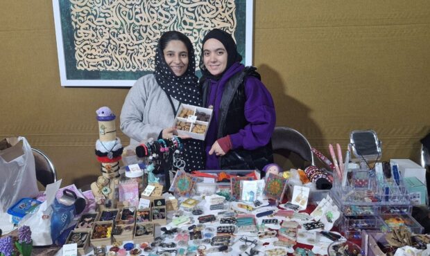 گزارش از کسبوکار زنان کارآفرین؛ خانهای که کارخانه شد؛ زنان موفقی که برند ساختند گزارش از کسبوکار زنان کارآفرین؛ خانهای که کارخانه شد؛ زنان موفقی که برند ساختند